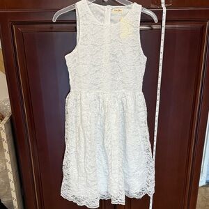 Elegant White Lace Kids Dress Flower Girl dress size 12 Holy Communion casual